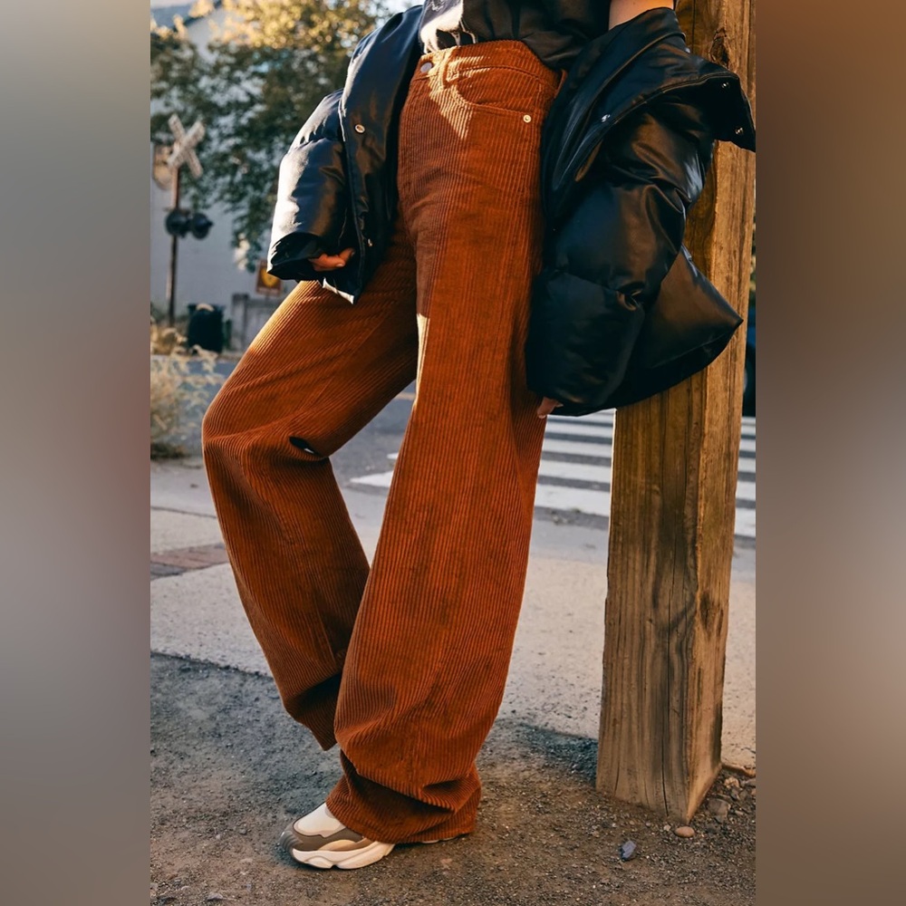 Levi's Ribcage wide leg cord